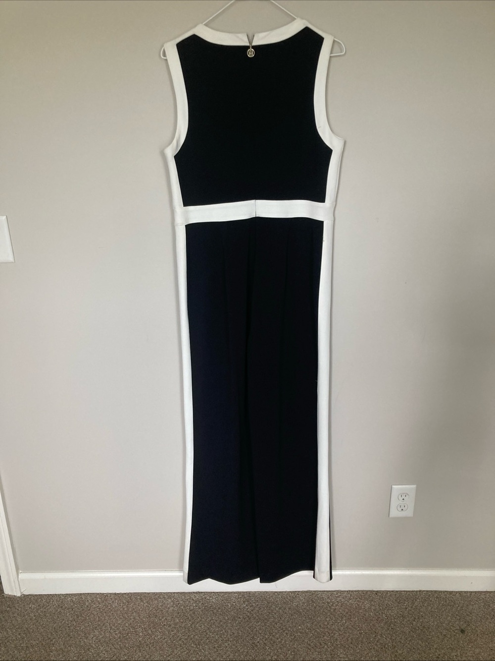 NWT Tommy Hilfiger Black and White Jumpsuit Size 12 Retail $139 - Picture 6 of 6